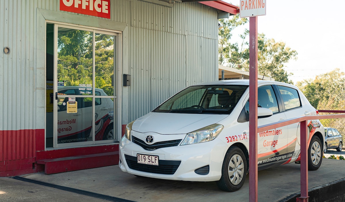 Riverview Car Service Workshop with Loan Car